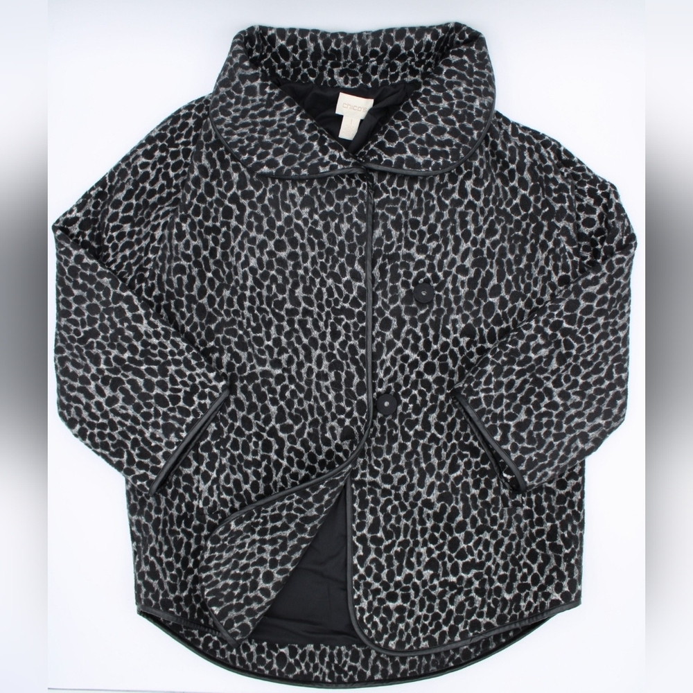 Chico’s Size 1 Black Grey Leopard Print Short Coat - Picture 3 of 9